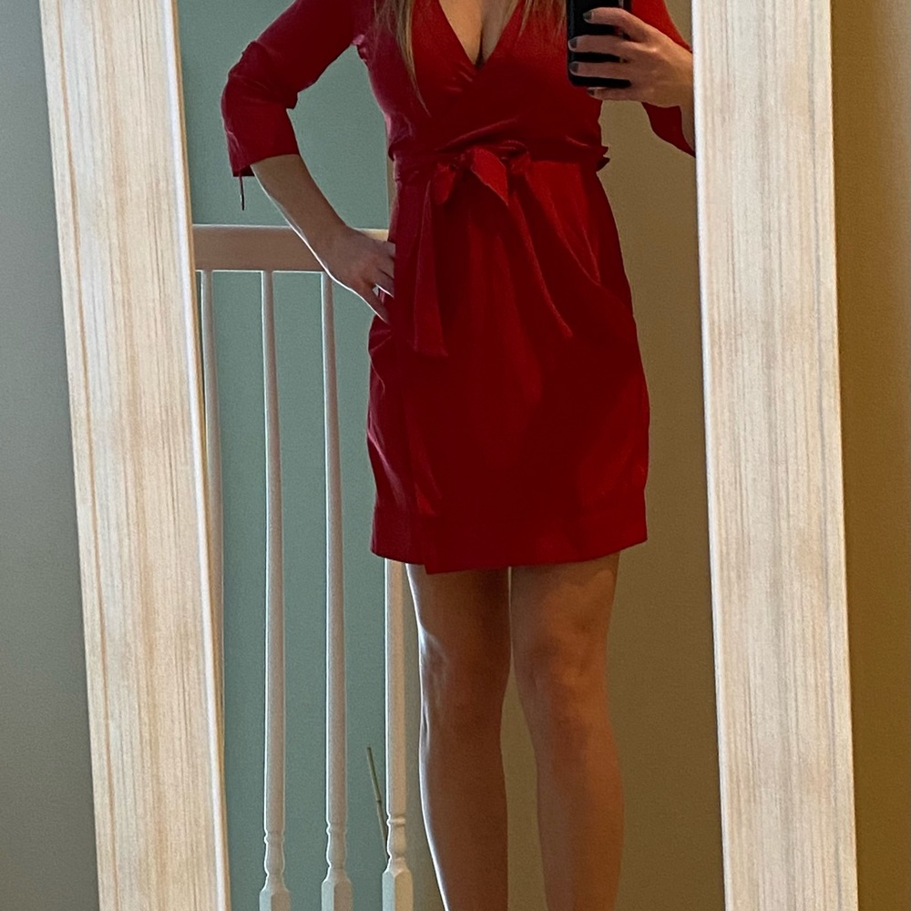 Red Dress. Excellent condition. Happy to answer any questions you may have.